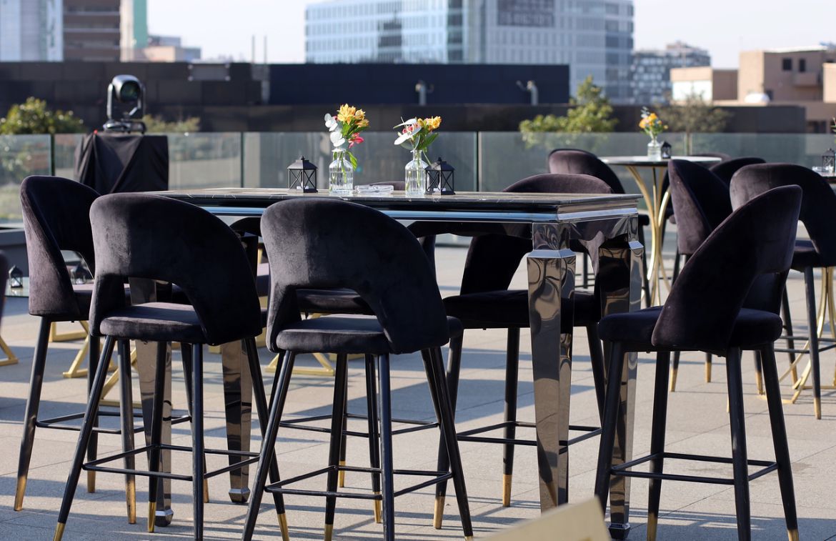 Periquera Cromada Cubierta Cristal Negro