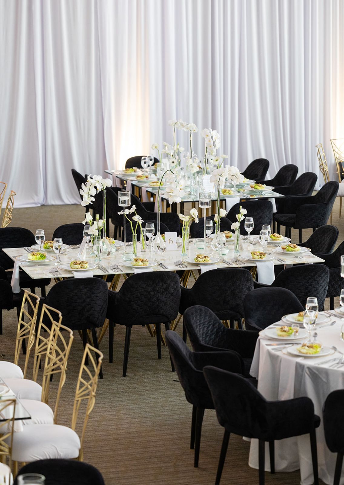 Silla Media Luna Terciopelo Negra